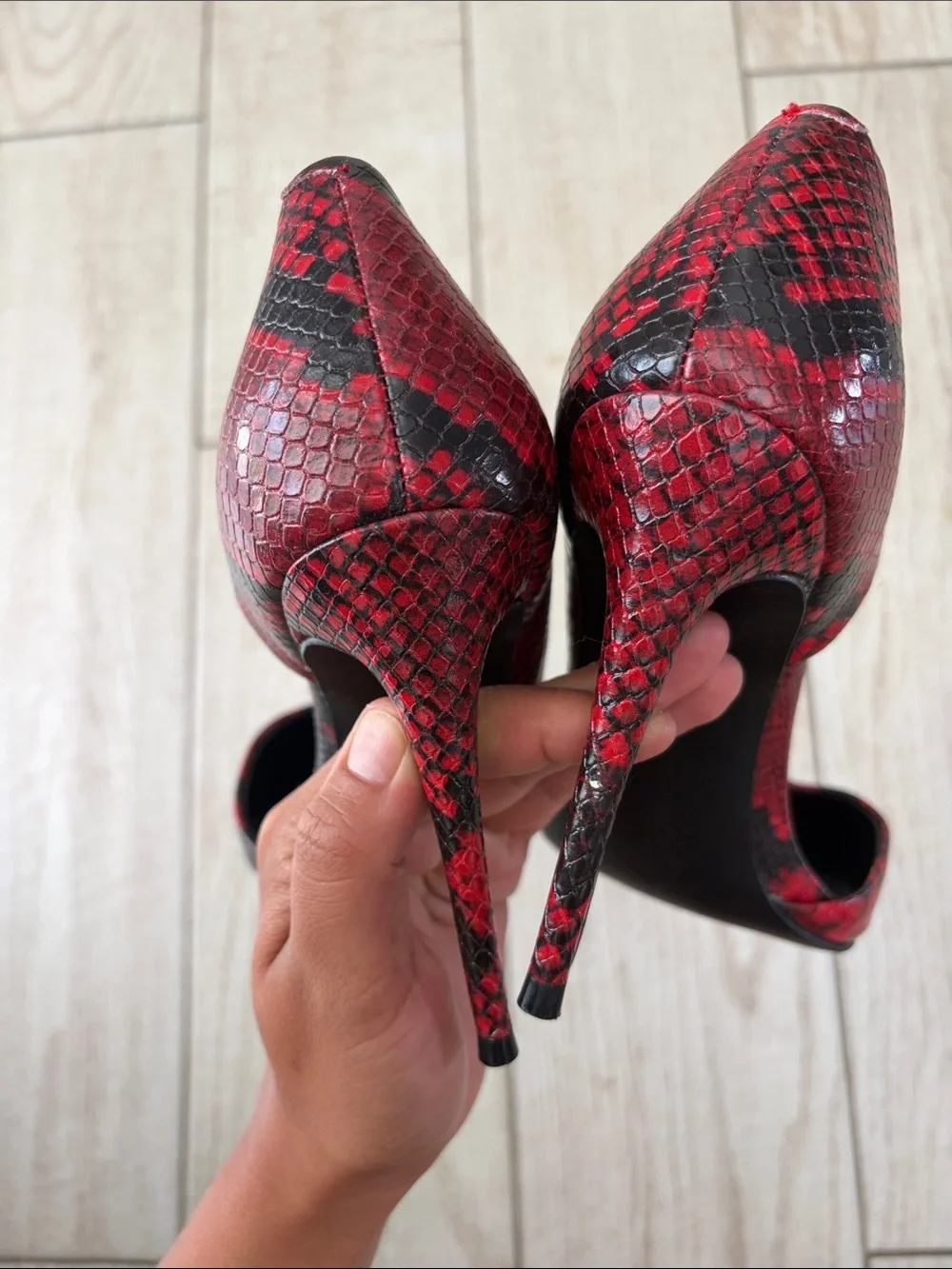 Like new - AQUA snake print stilettos